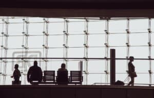 Brasileiros viajam pelo bem-estar e empresas já incorporam pausas como benefício corporativo