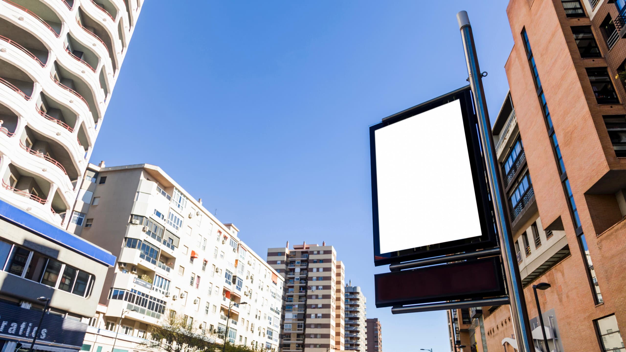 Projeto de mídia exterior visa conectar marcas ao turismo em feriados prolongados