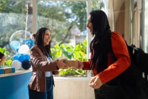 Onfly abre mais de 230 vagas e projeta crescimento de 50% no time até 2026